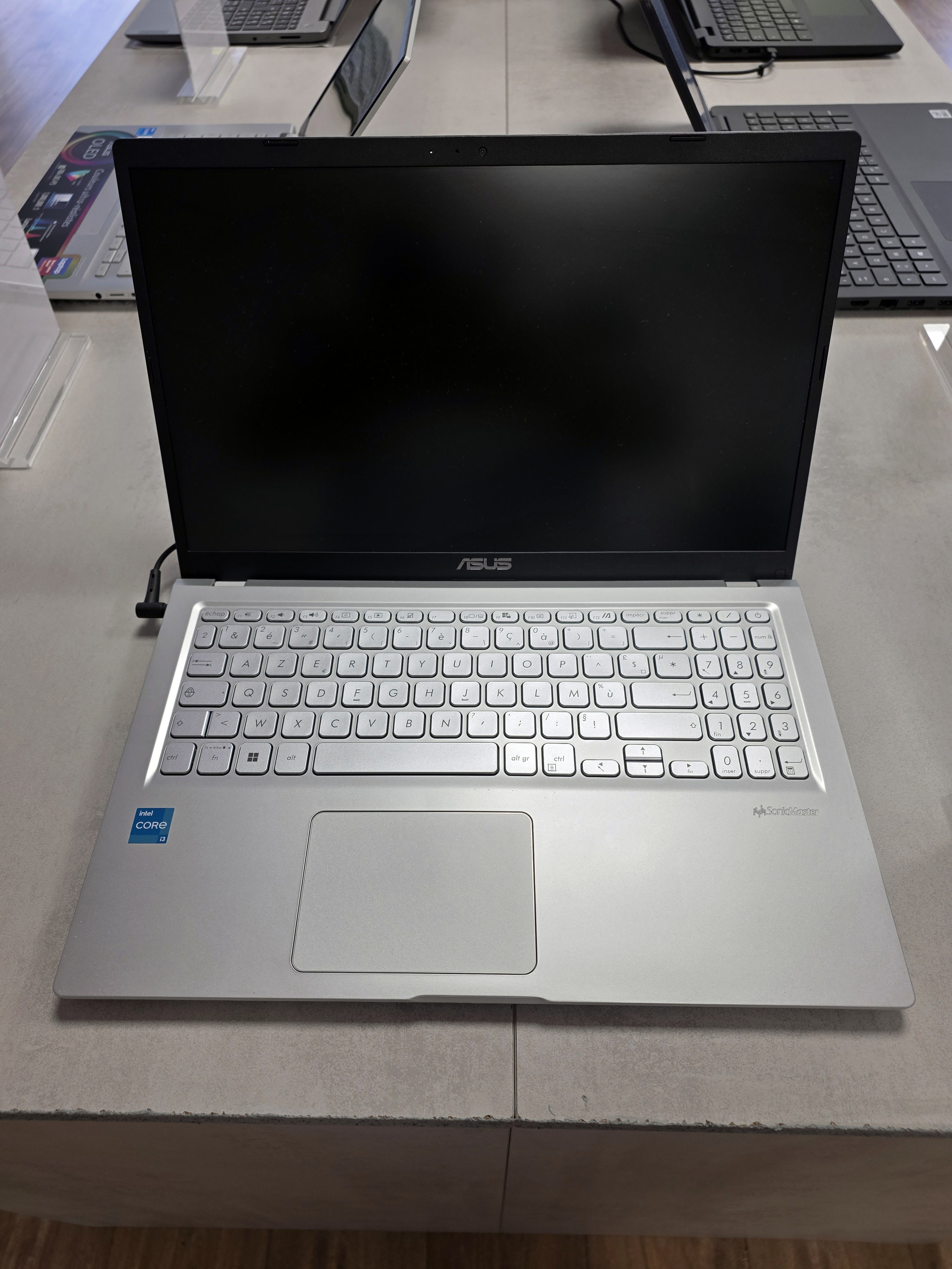 PC portable Asus Vivobook